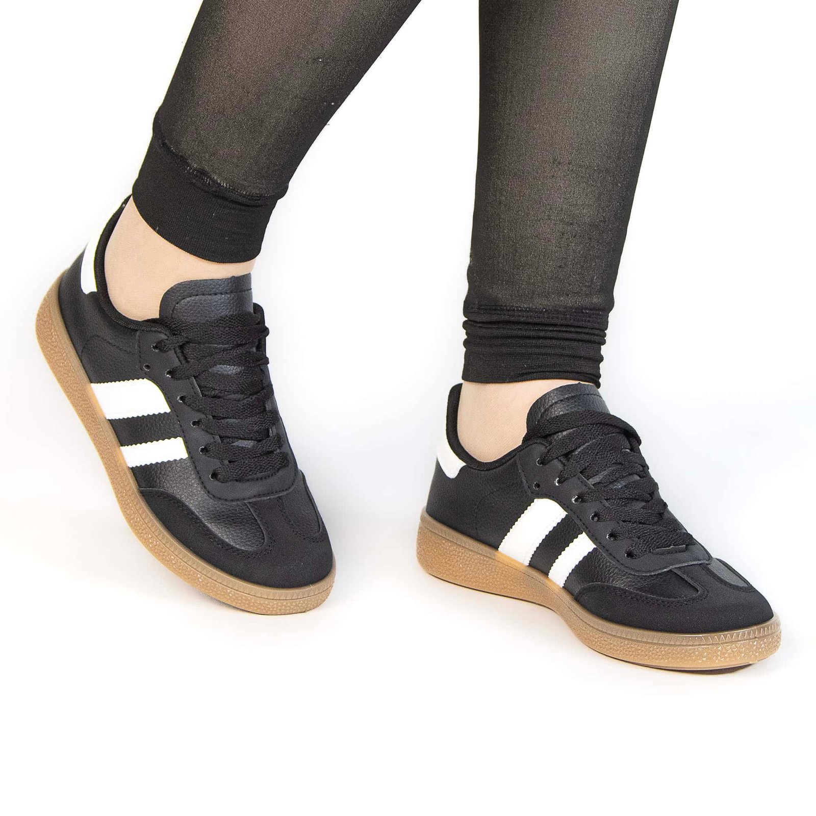 Tempo – Baskets Femmes en Noir.