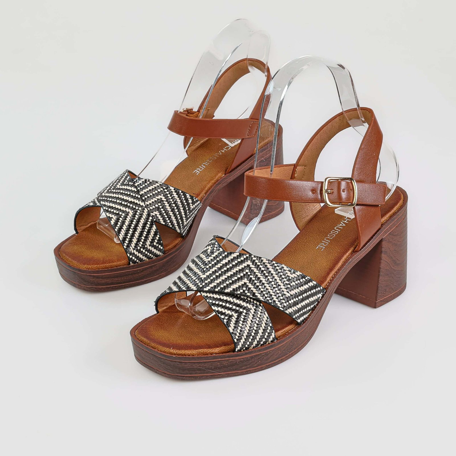 Cèdre – Sandales demi talon raffia en Noir.