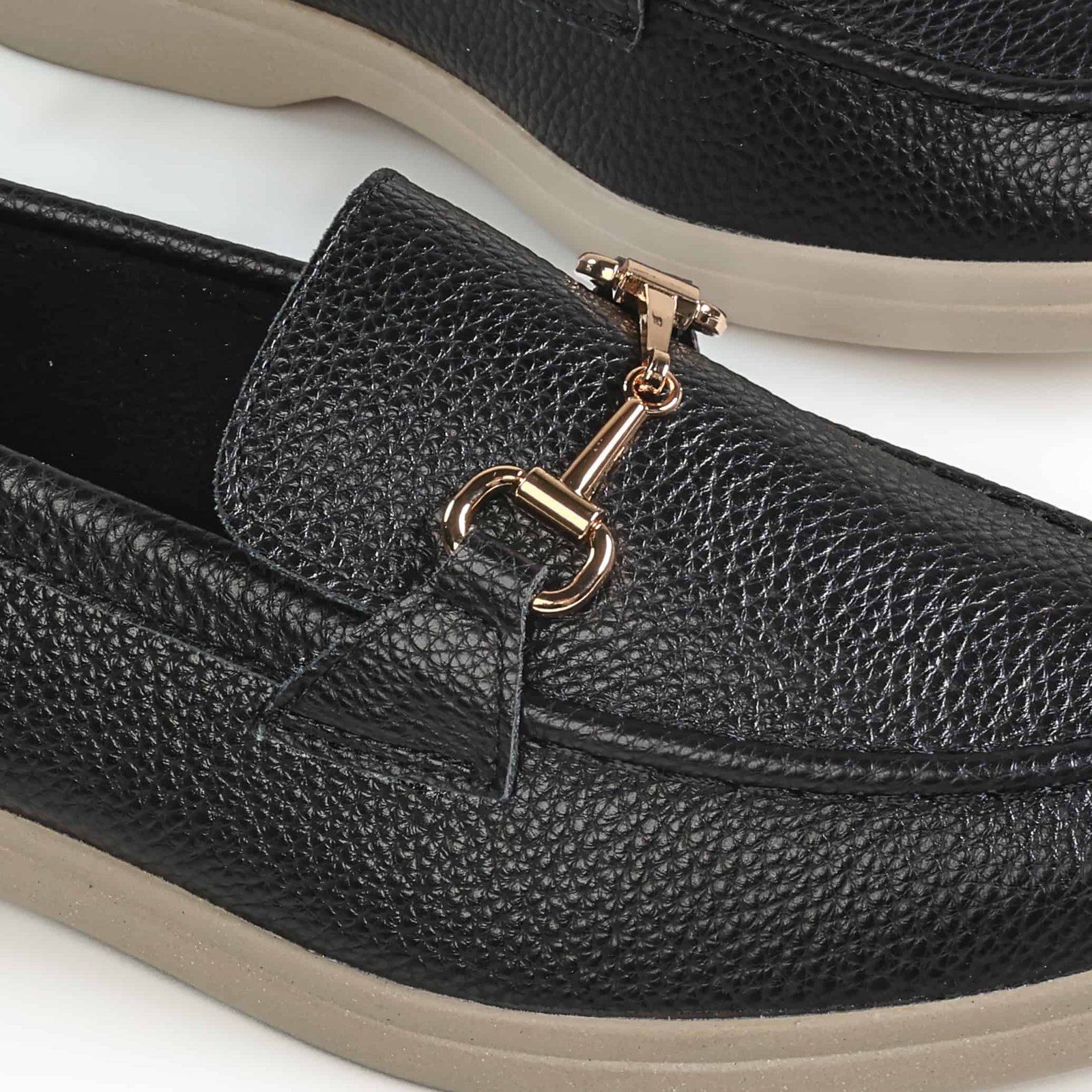 Passage – Mocassins Femmes en Noir.