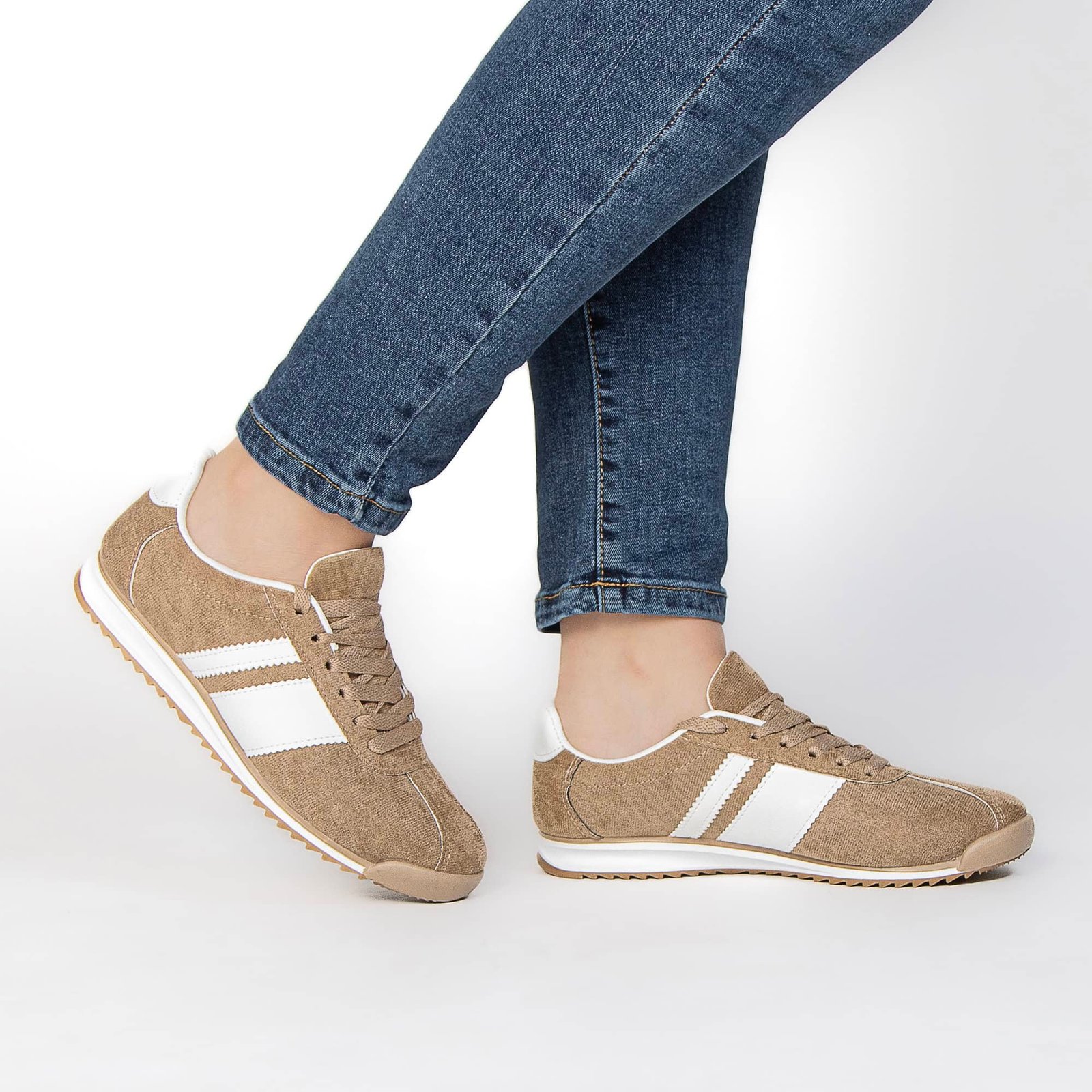 FELLA – Baskets Femmes en Kaki.