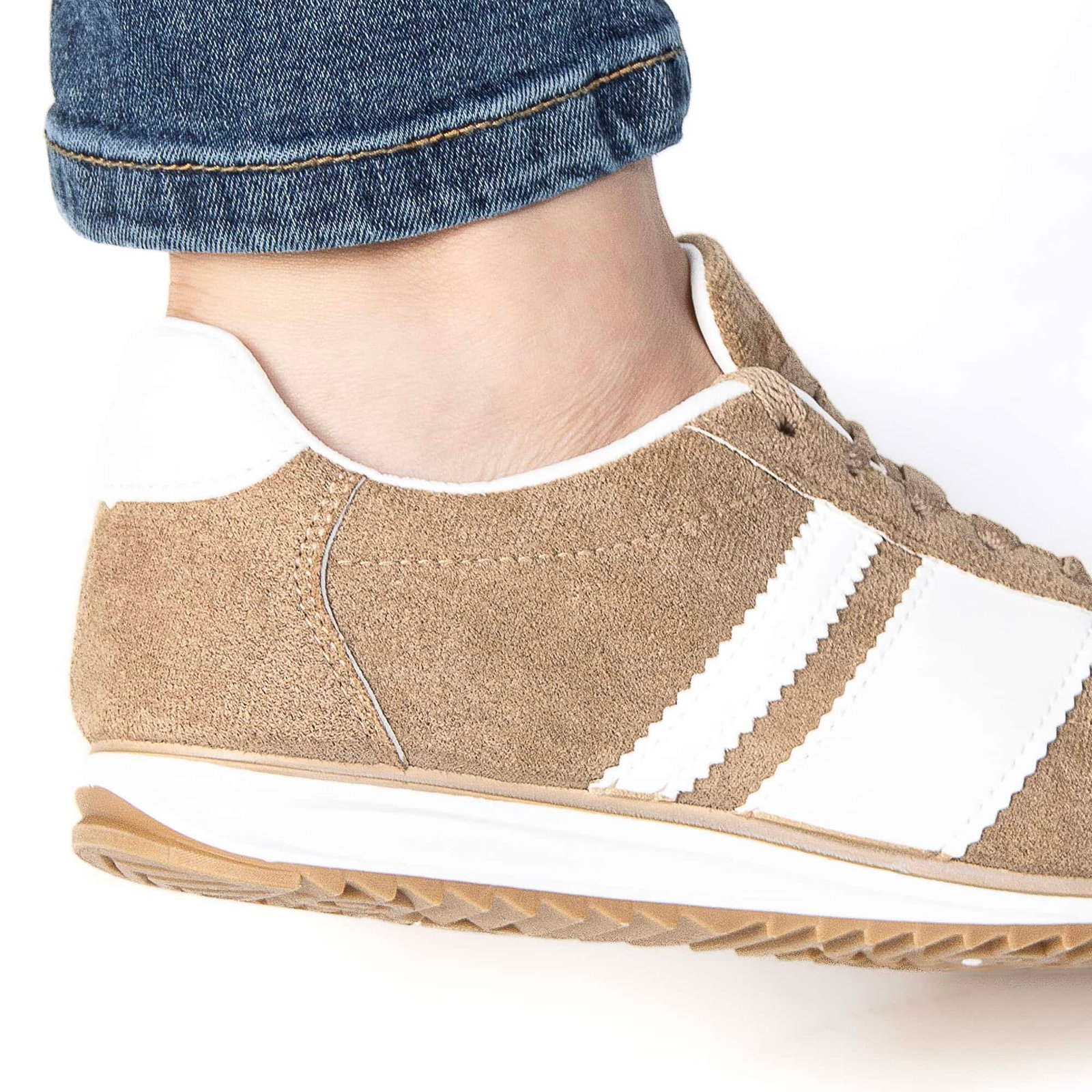 FELLA – Baskets Femmes en Kaki.