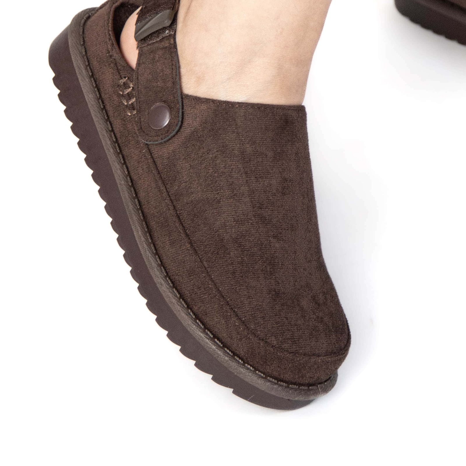 Sofie – Chaussons Femmes en Marron.