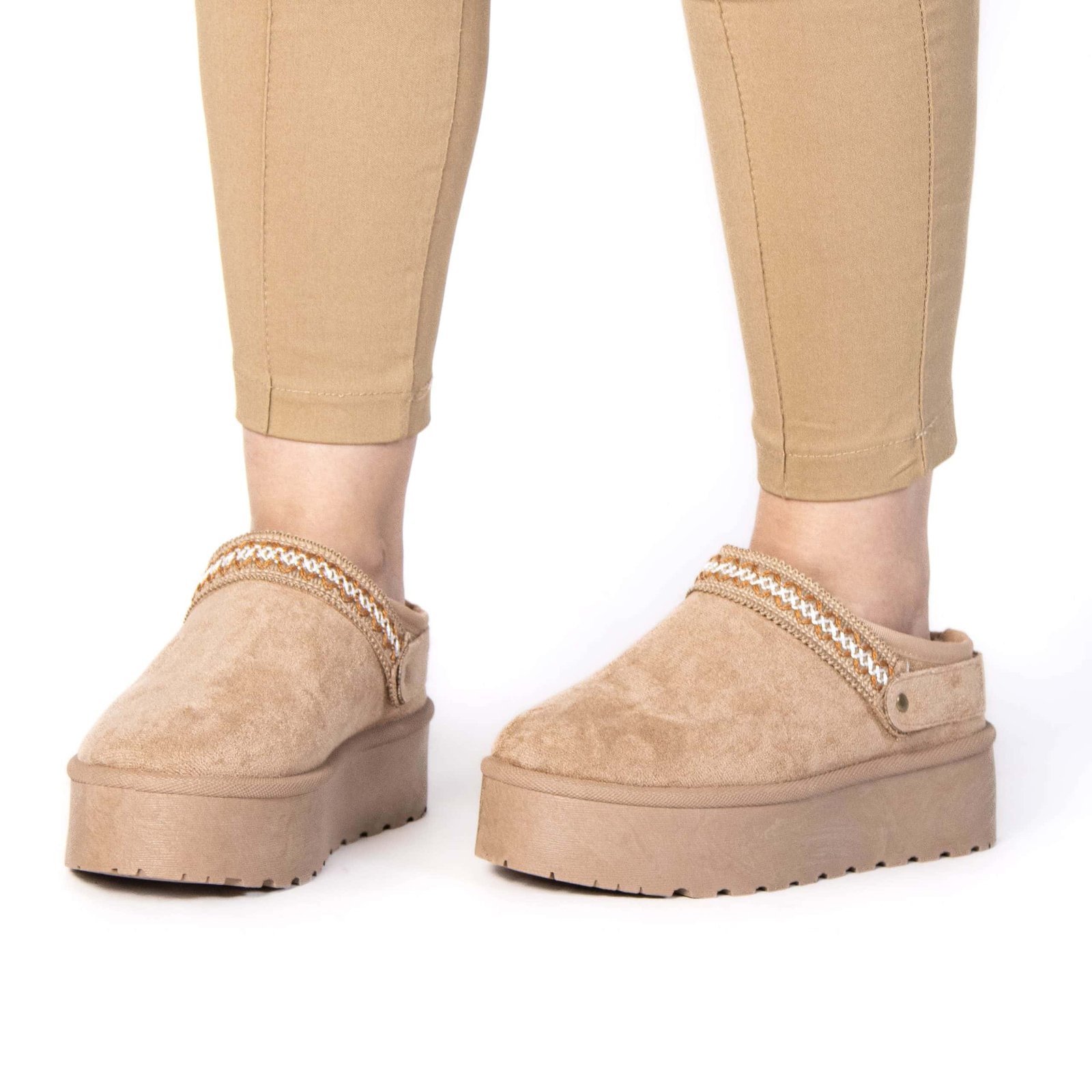 Shaggy – Chaussons à plateforme en Kaki.