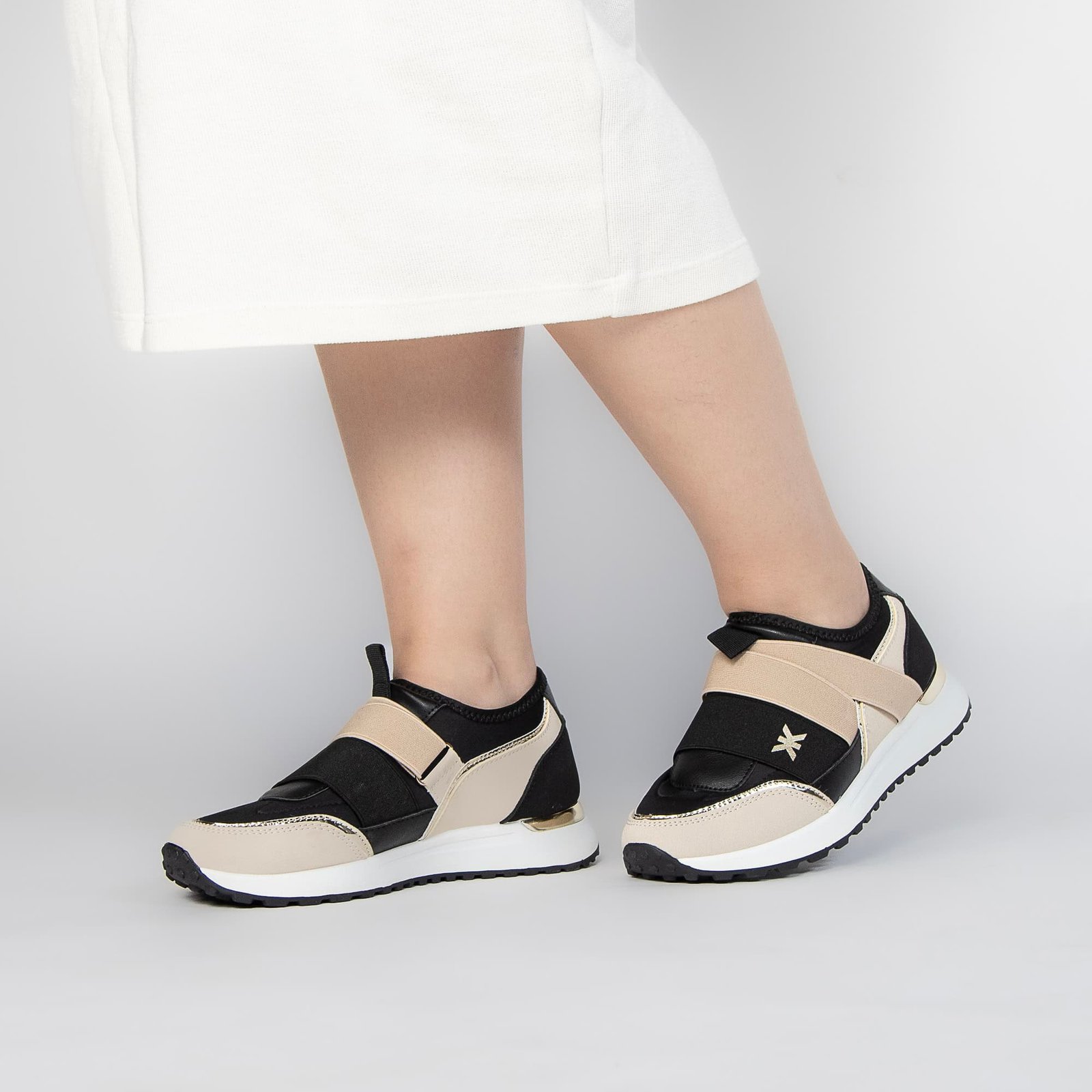 Melvine - Baskets Femmes en Beige.