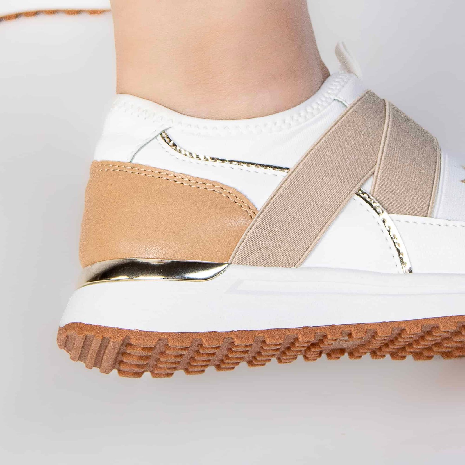 Melvine - Baskets Femmes en Kaki.