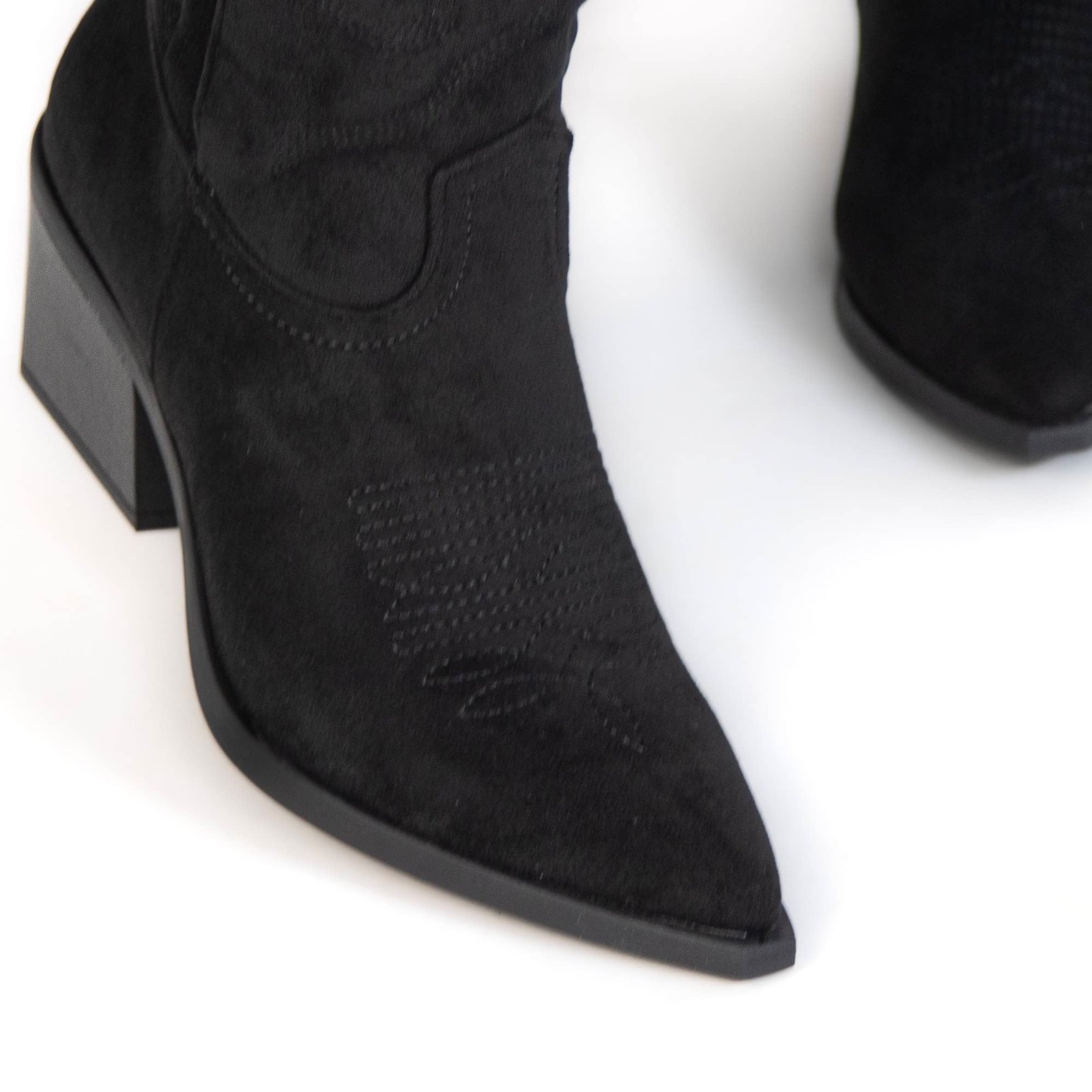 Santiags – Bottes Femmes en Noir.