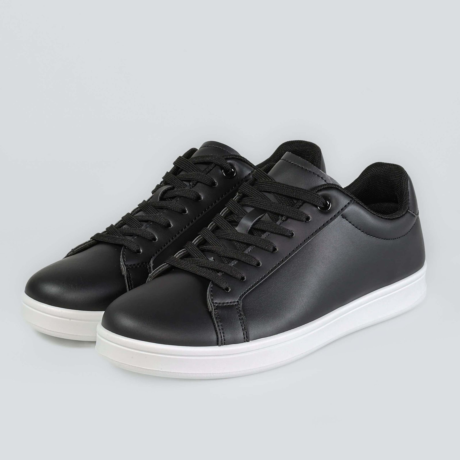Elliott – Baskets Hommes en Noir.