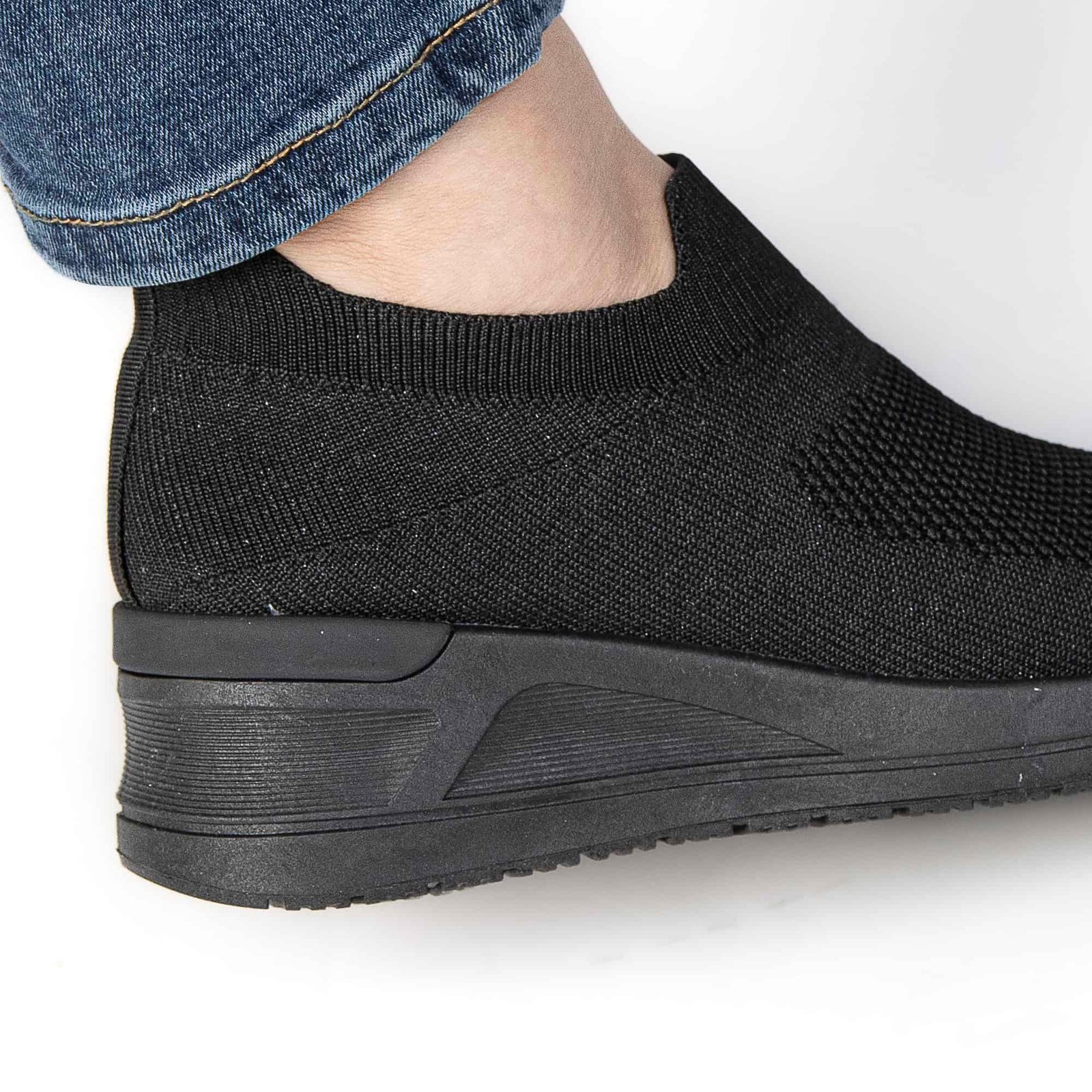 ARIA – Baskets Confort Respirantes en Noir.