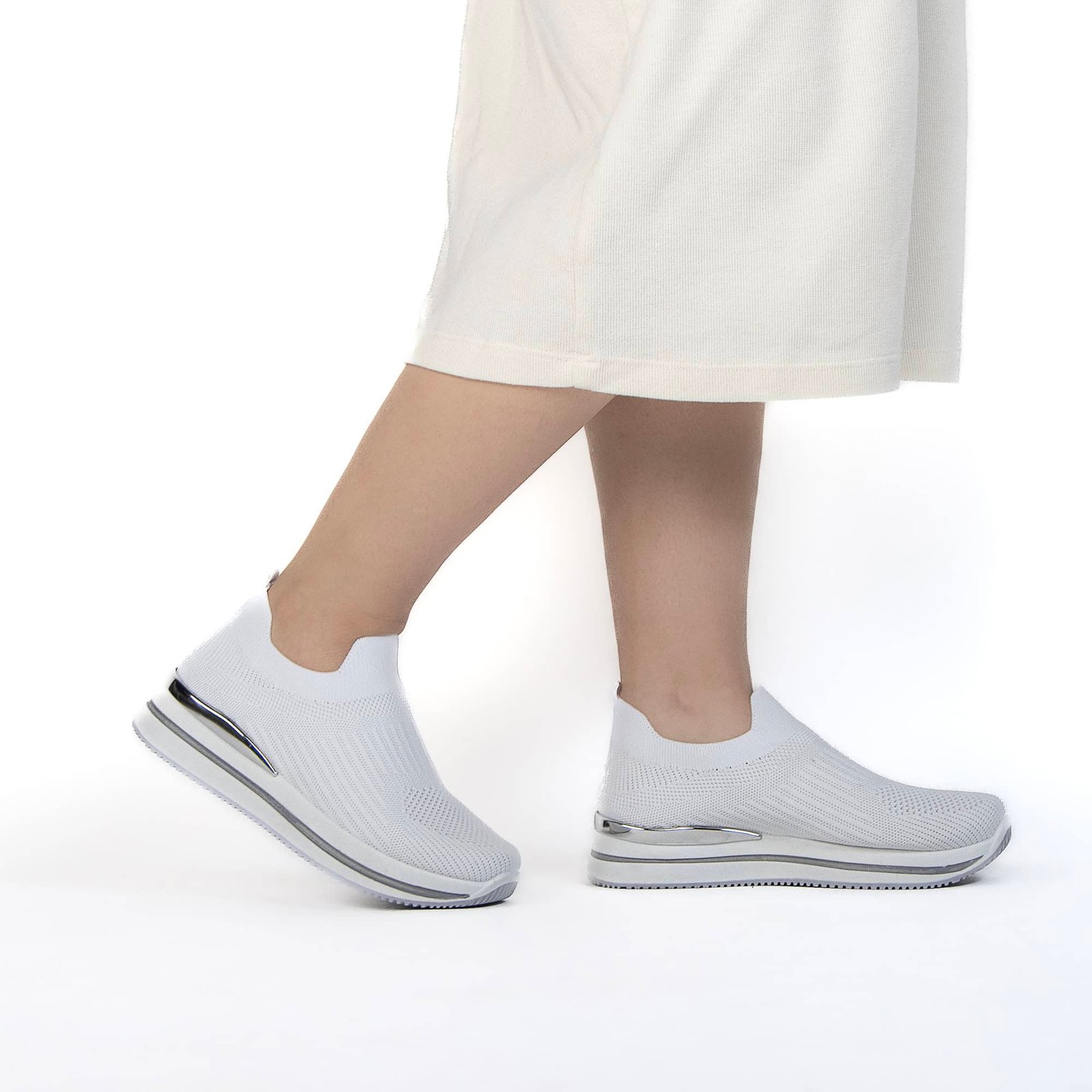 Springy - Baskets Femmes en Blanc.