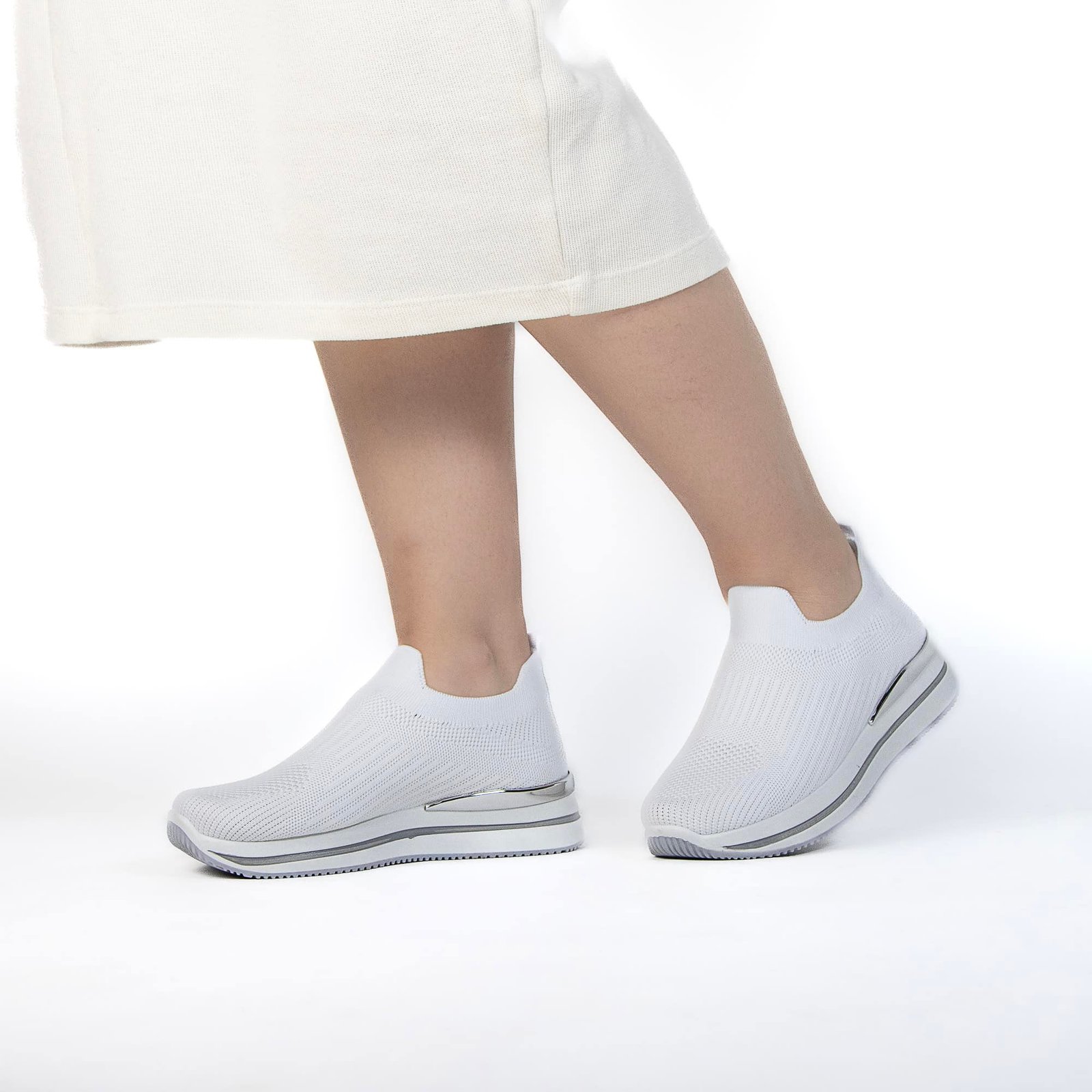 Springy - Baskets Femmes en Blanc.