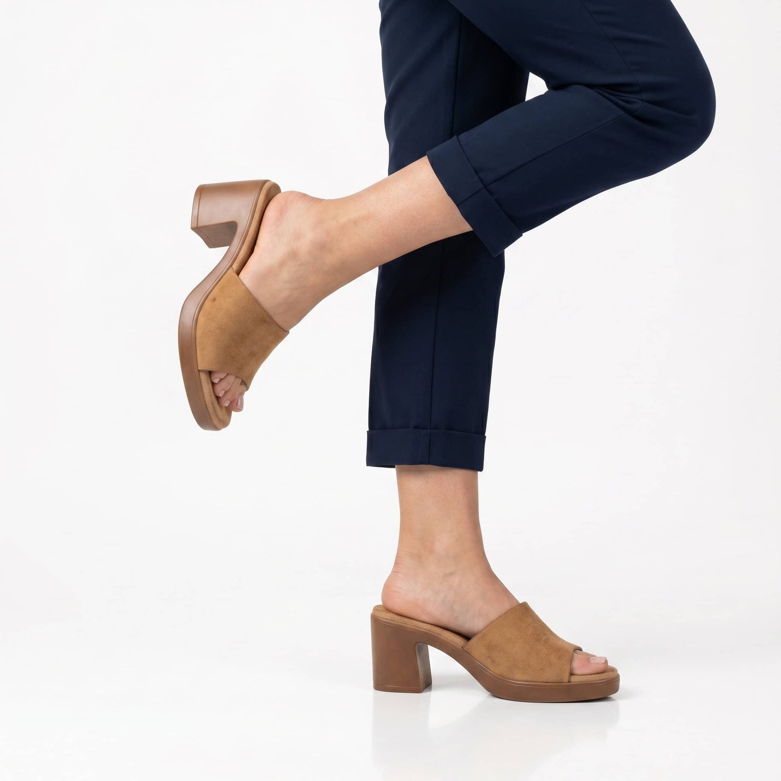WOD – Sandales demi talon en Camel.