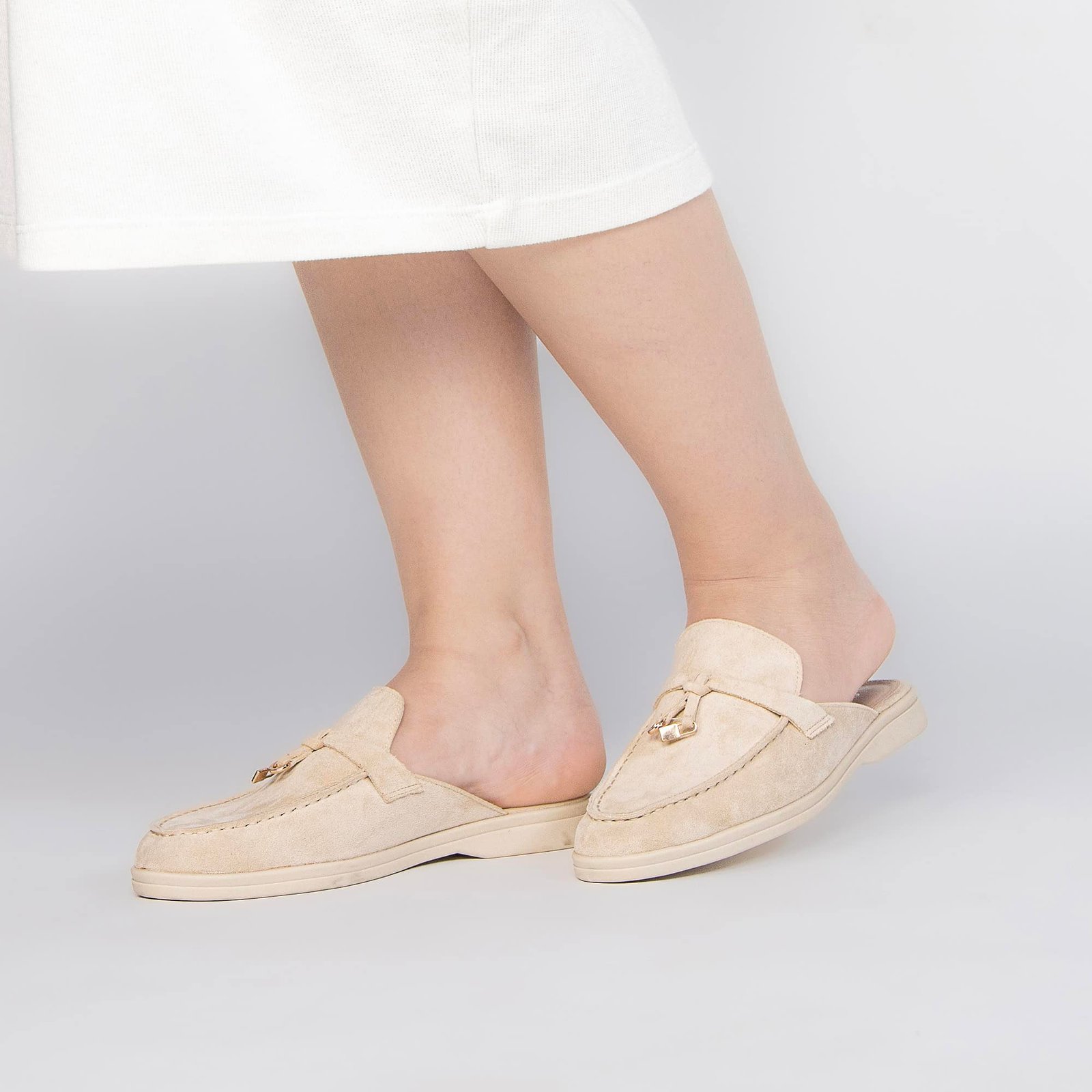 CATALEO - Mules femmes en Beige.