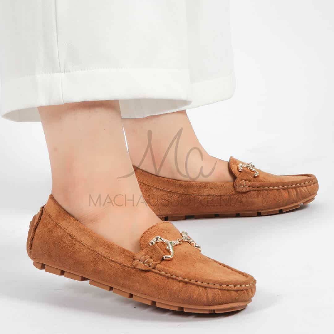 Douceur – mocassins femmes en Tabac.