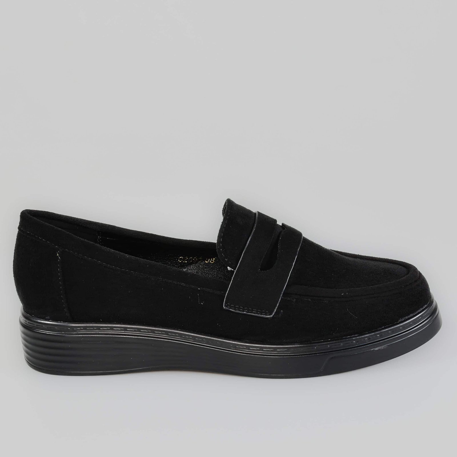 Losy – Derbies Femmes en Noir.