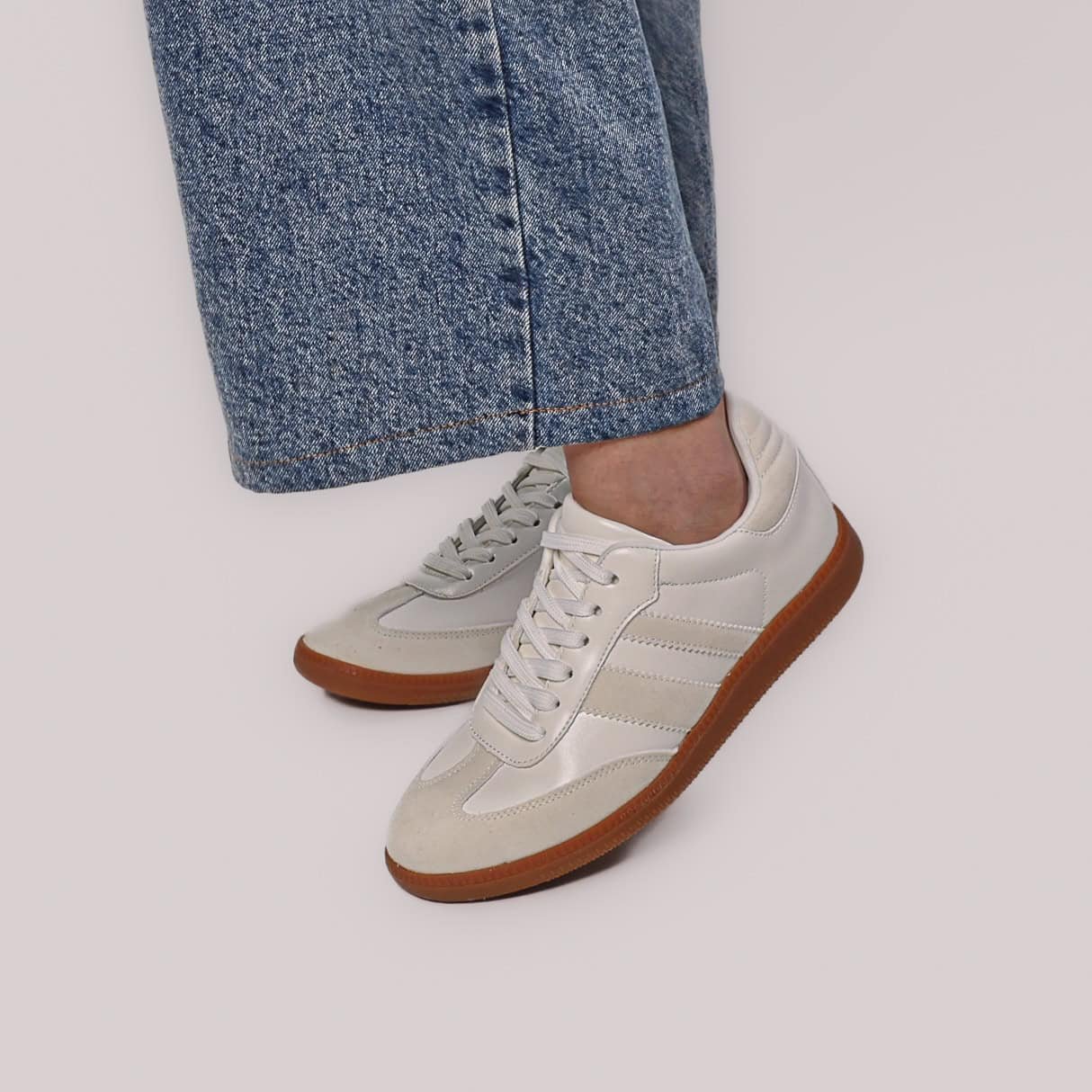 Jolly – Baskets Femmes en Blanc.