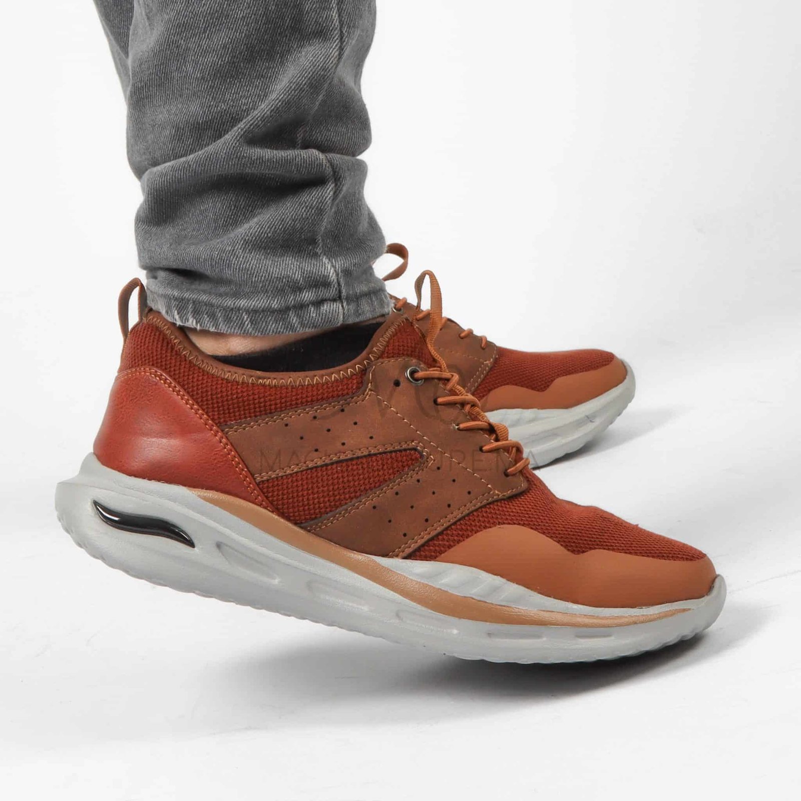 Apex - Baskets Hommes confortables en Marron.
