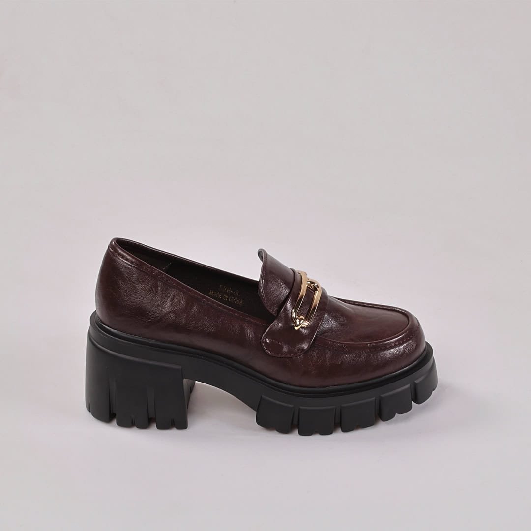 Lilas – Derbies à talon en Marron.