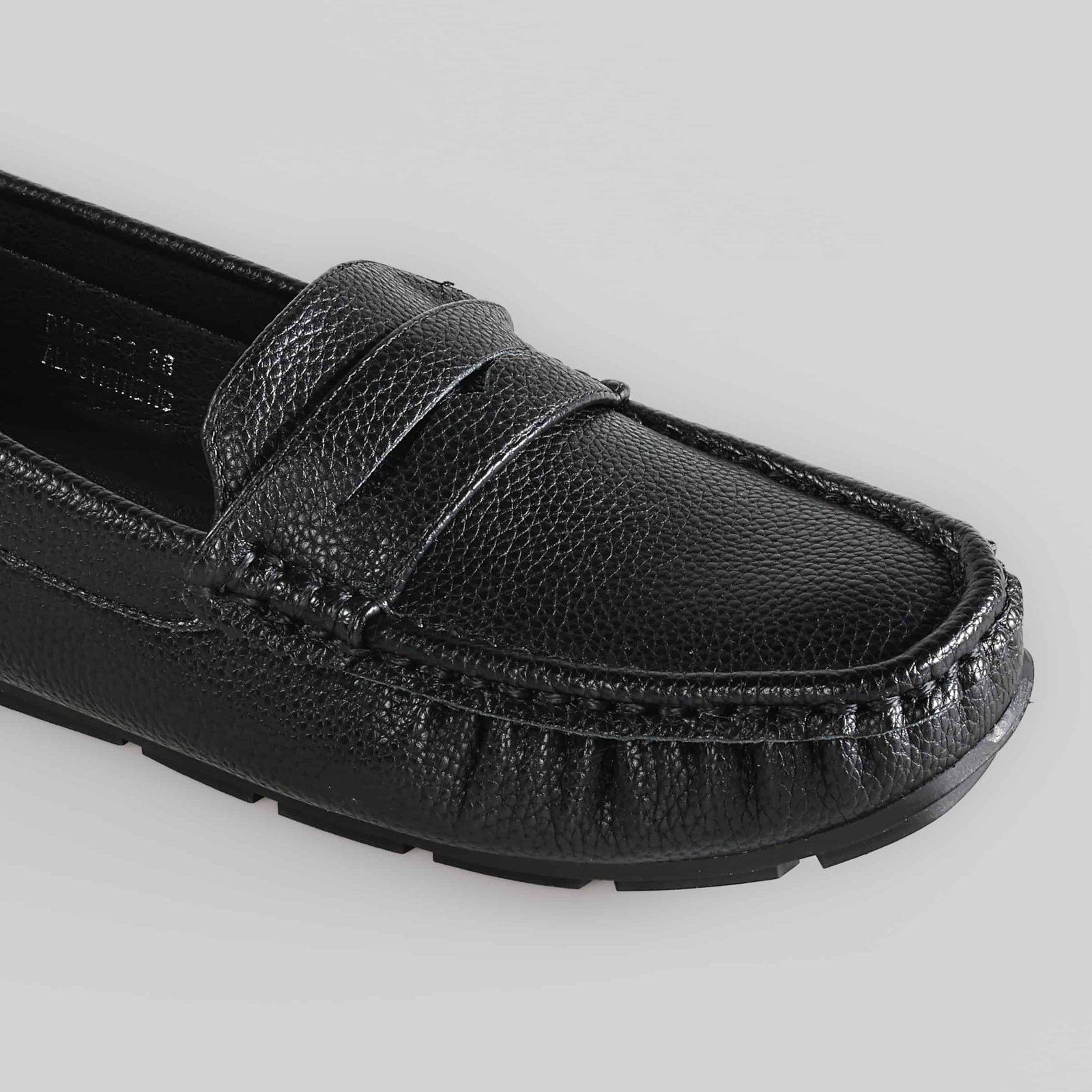 JASMINE – Mocassins Femmes en Noir.