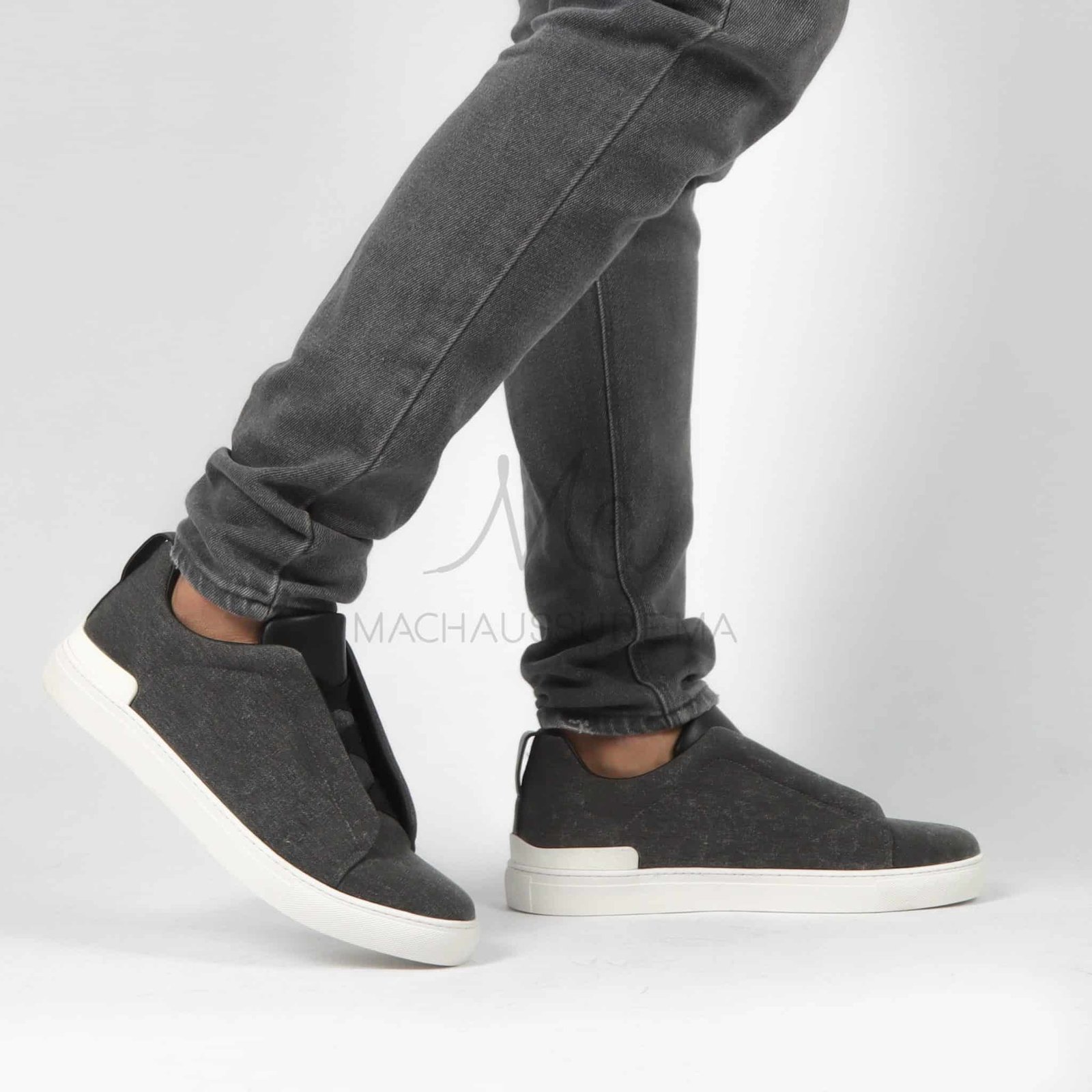Quantum - Baskets Hommes en Noir.