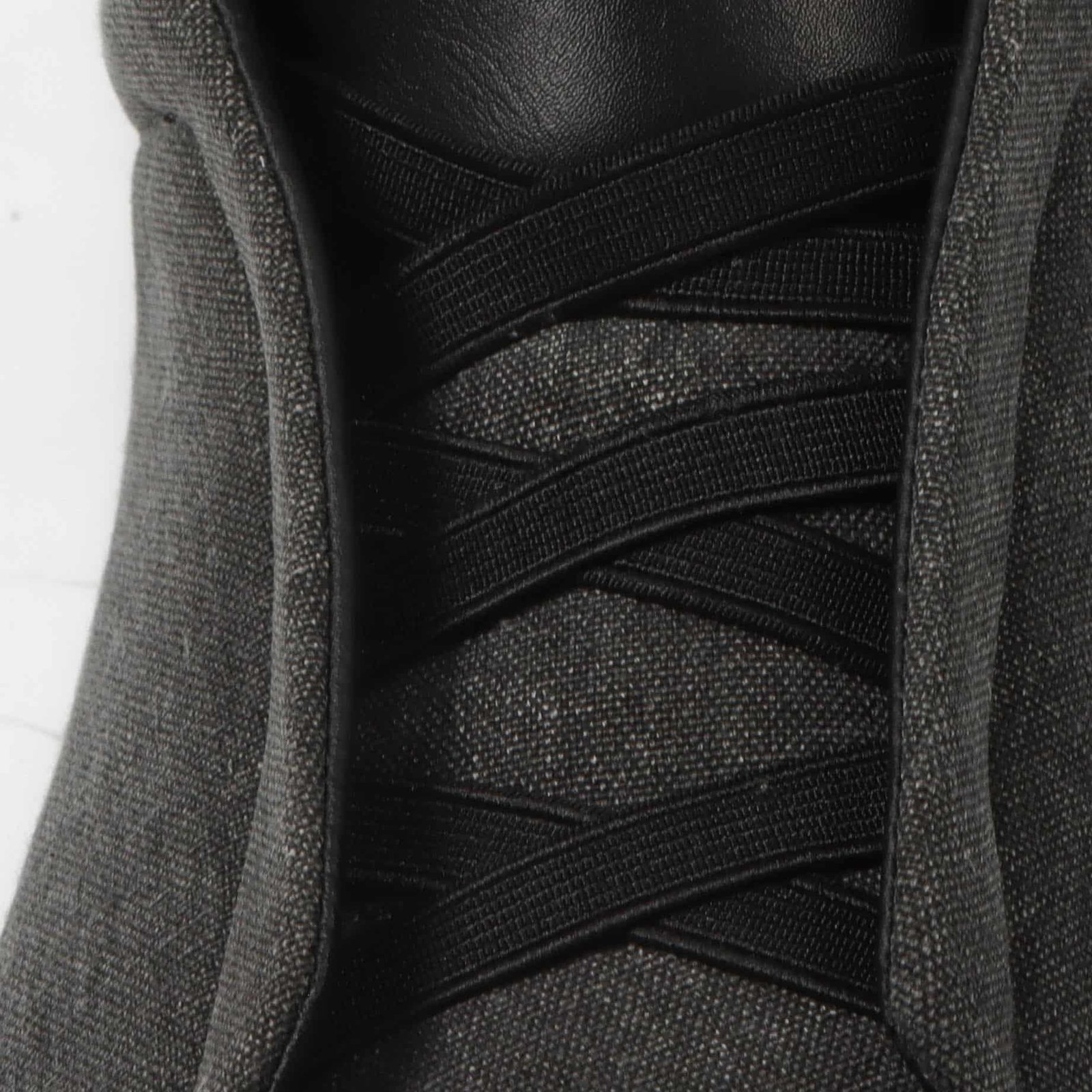 Quantum - Baskets Hommes en Noir.