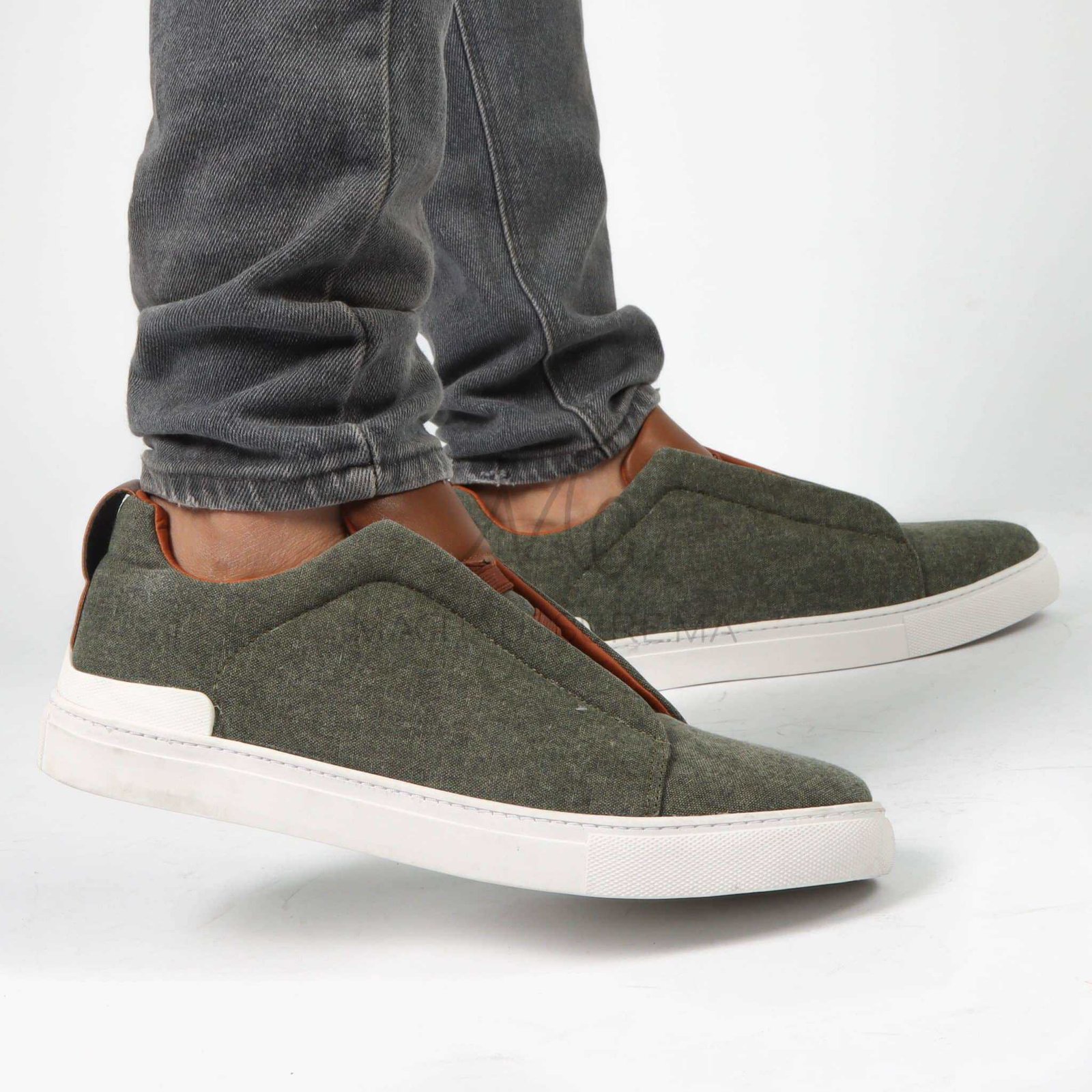 Quantum - Baskets Hommes en Kaki.