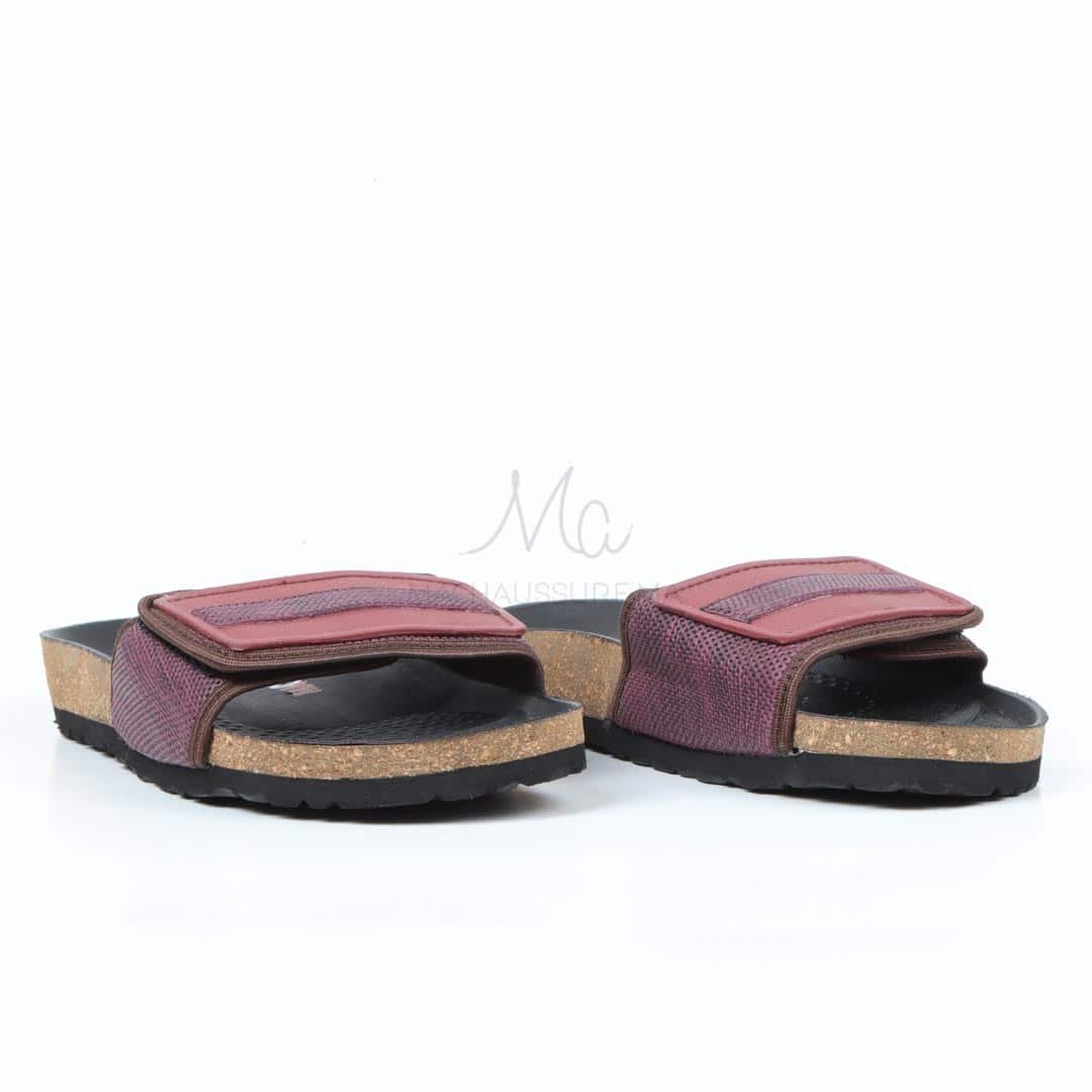 Sandales Plates confortable en grenat.