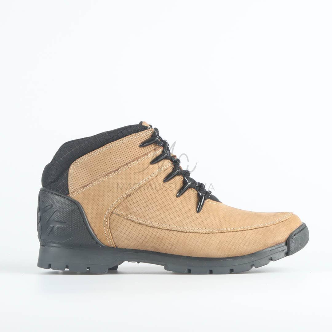 NICO - Bottines en Beige.