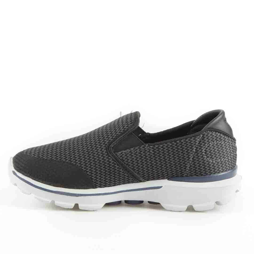 Chaussure légère respirante en Noir.