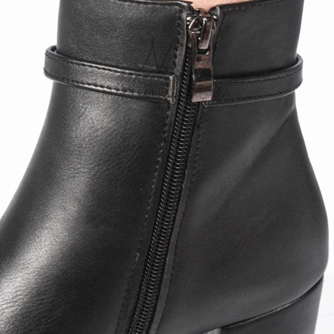 LYA – Bottines Femmes – Noir.