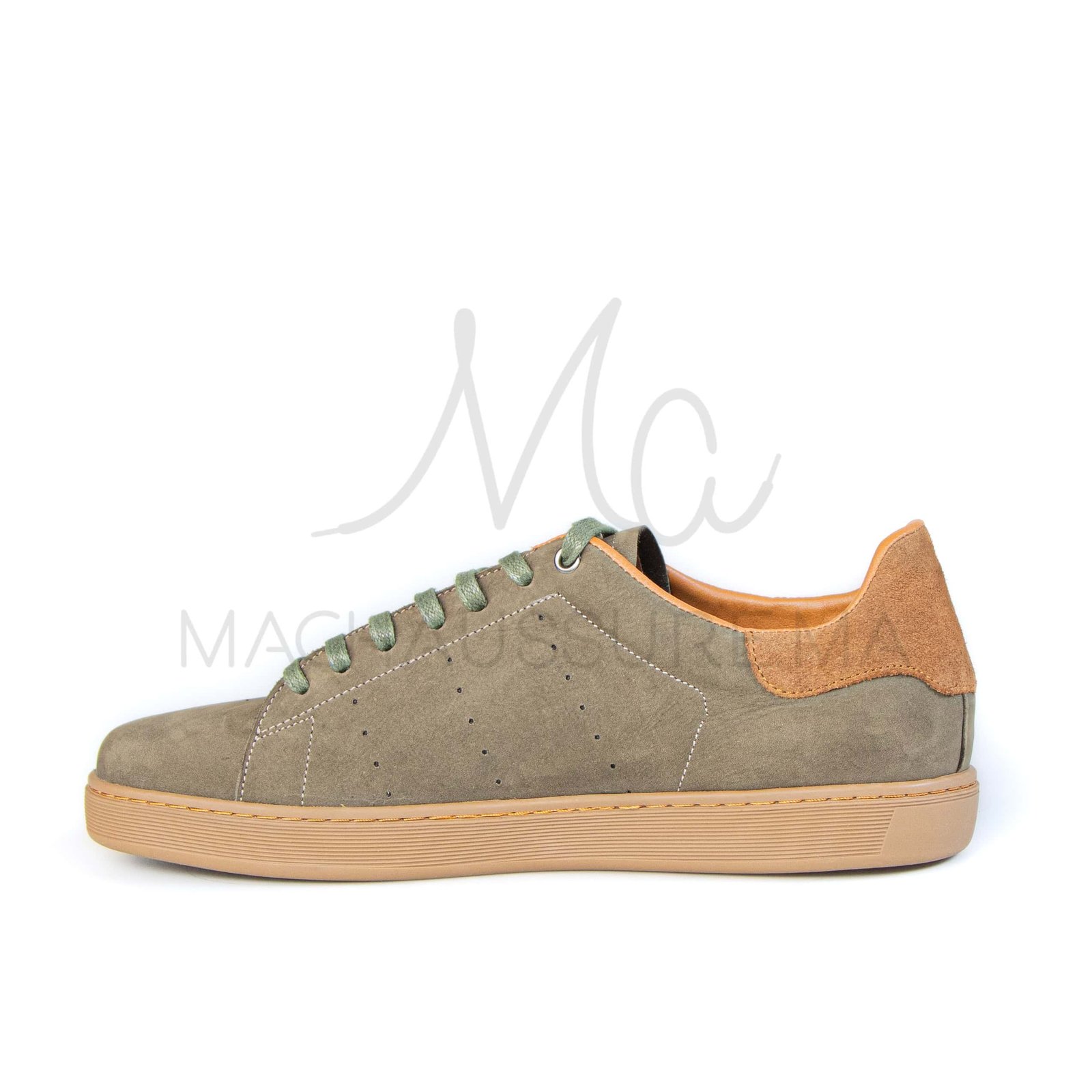 Magnat – Baskets hommes en Nubuck Vert.
