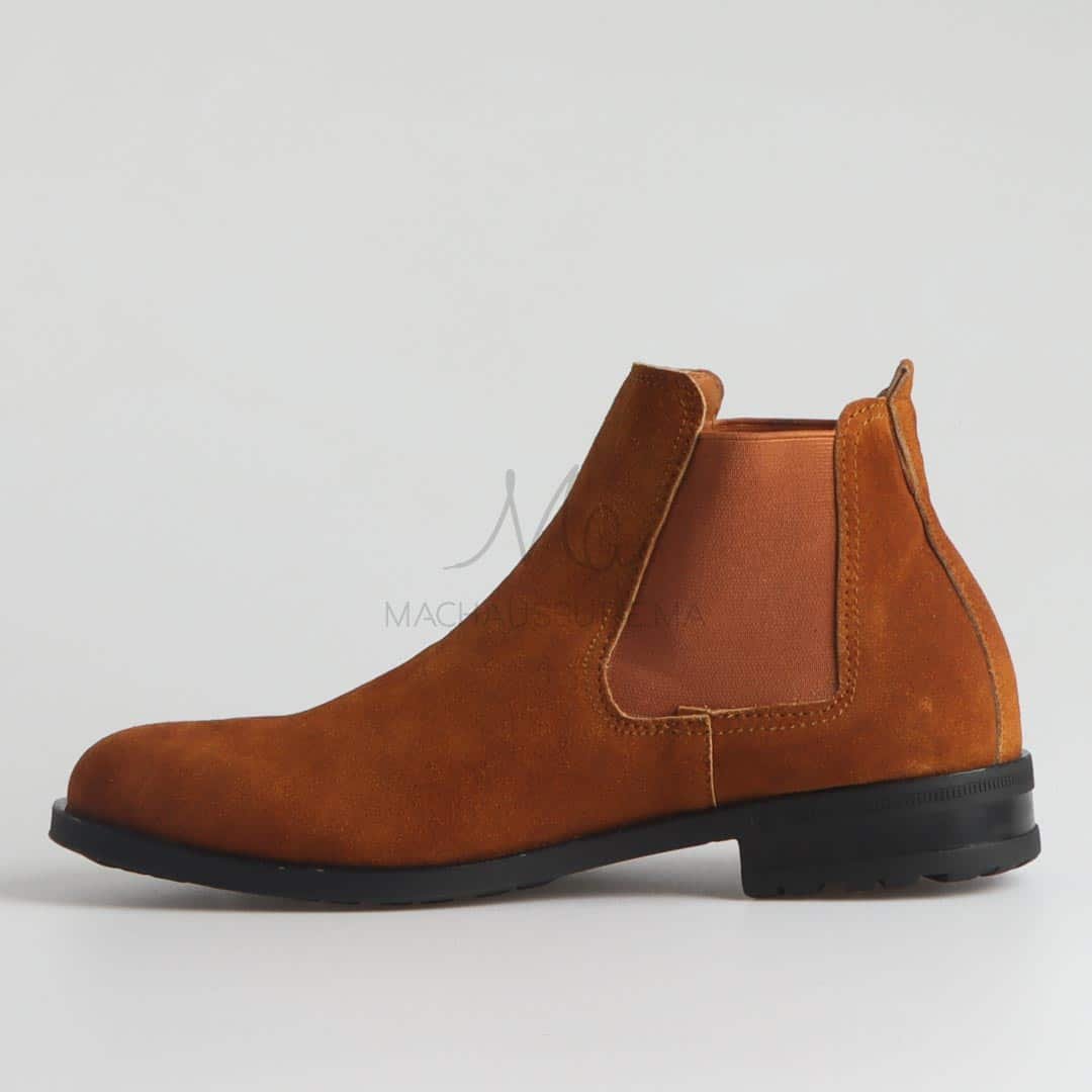 CHELSEA - Bottines en Daim Tabac.