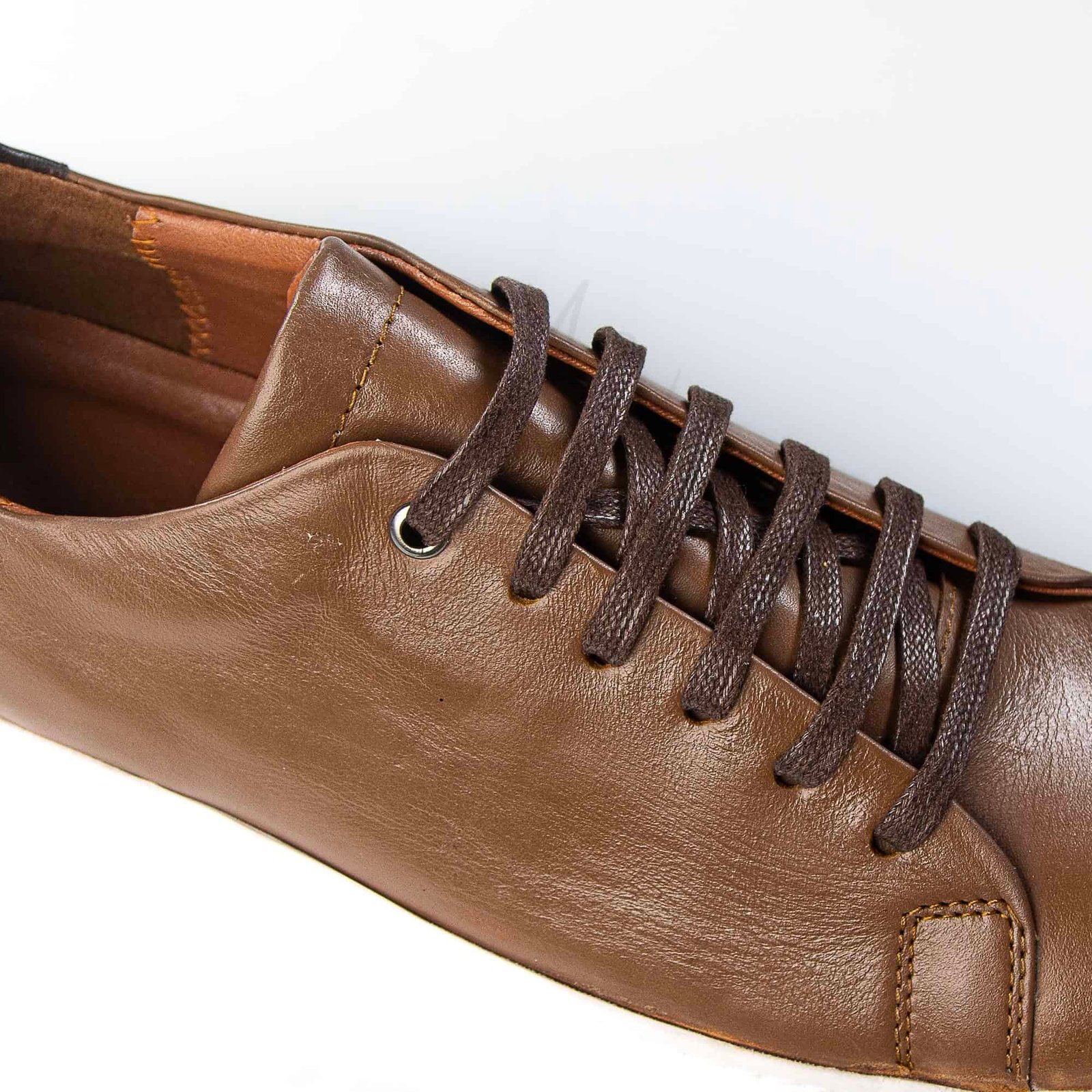 Velocity - Baskets confortables en Marron.