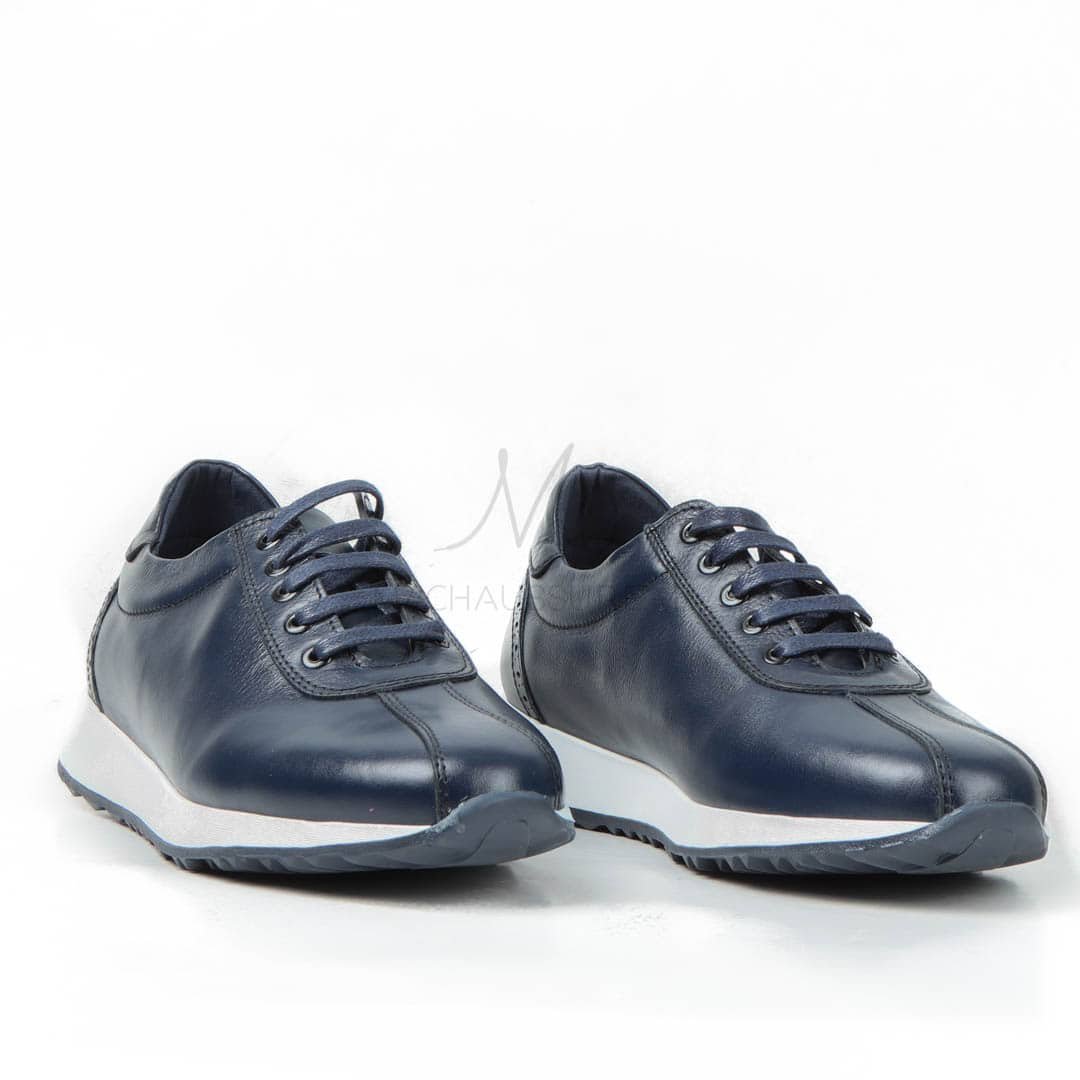 IOBATES - Baskets 100 %Cuir en Bleu.