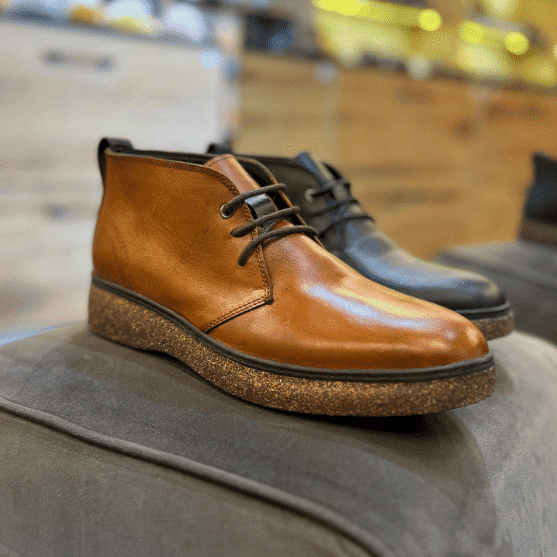 Decorum - Boots Hommes en Tabac.