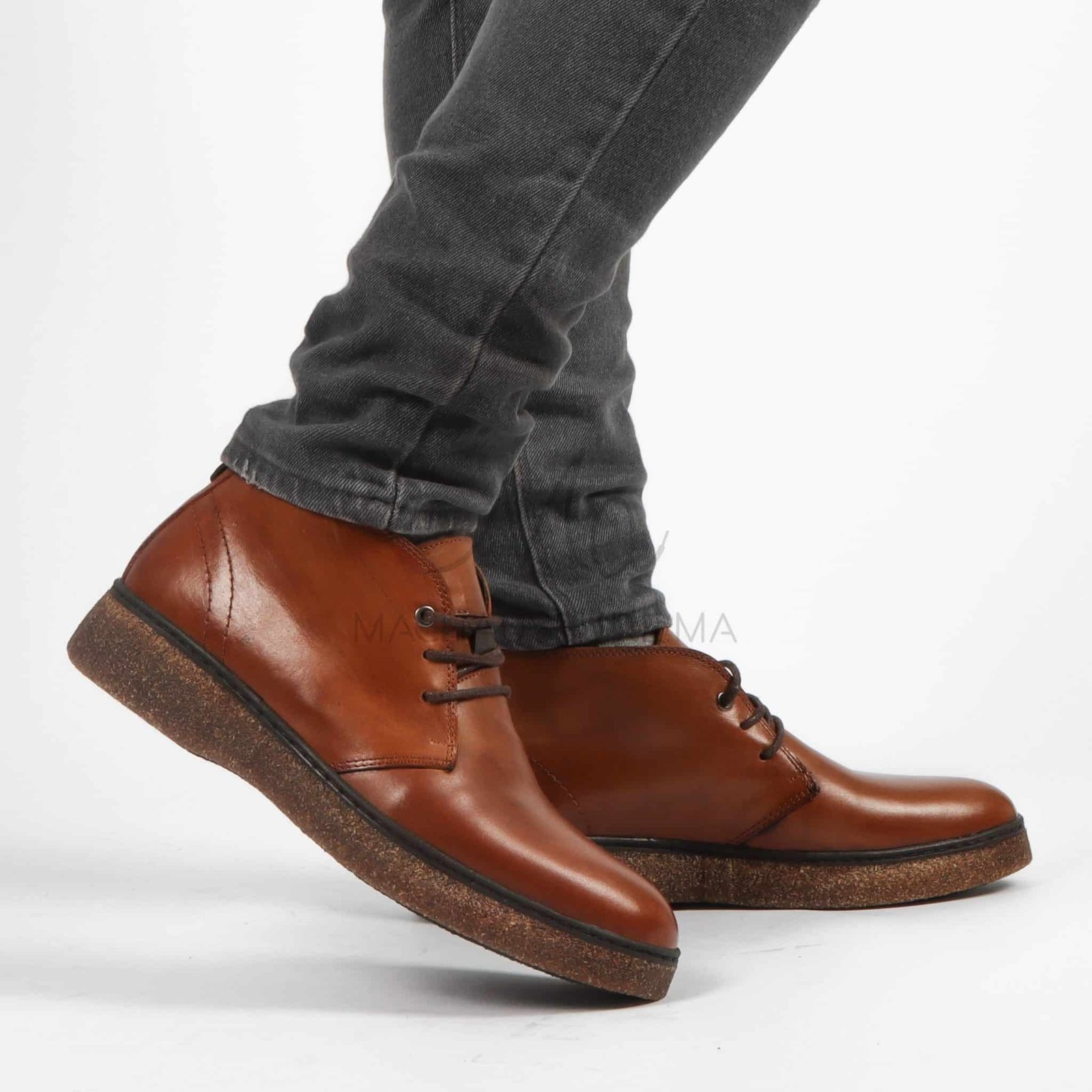 Decorum - Boots Hommes en Tabac.